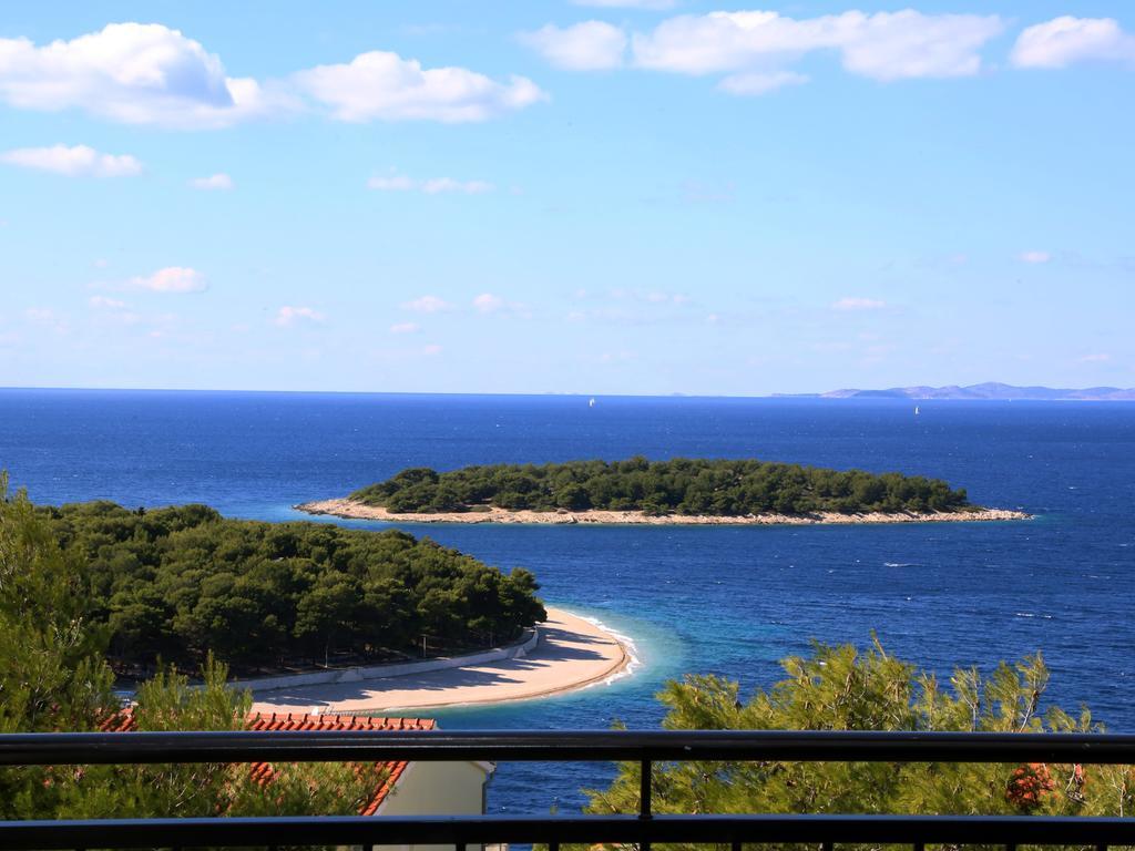 Lovely Apartment With Beautiful Pool Primošten Exterior foto